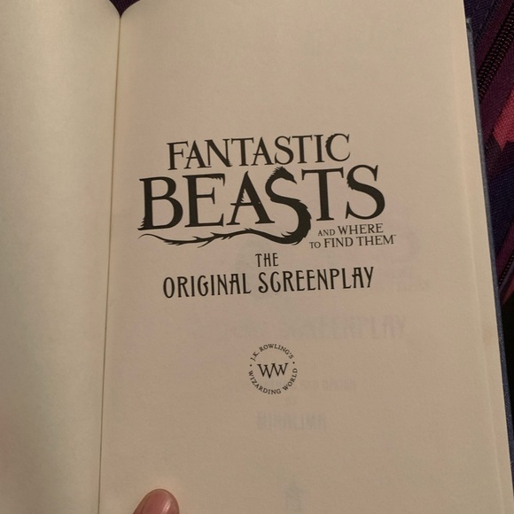 Fantastic Beasts and Where to Find Them: The Original Screenplay - Picture 4 of 4